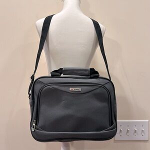 TAG Travel, Occasional Bag, gray with black trim